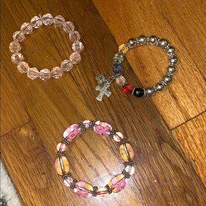 Beaded bracelet lot